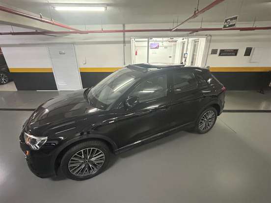 AUDI-Q3-2023
