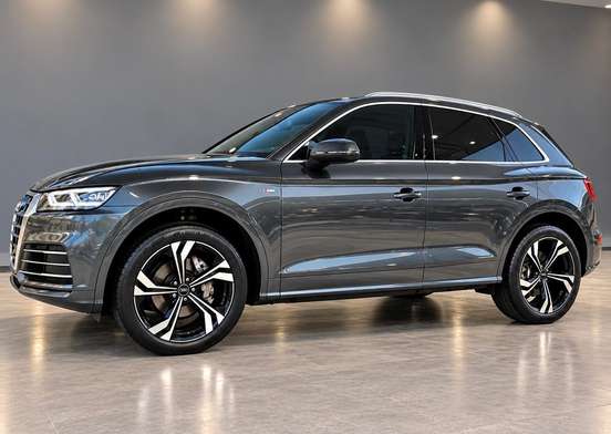 AUDI-Q5-2020