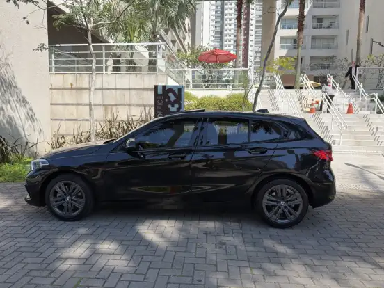 BMW-118i-1.5 12V GASOLINA SPORT GP STEPTRONIC BMW-118i-2021