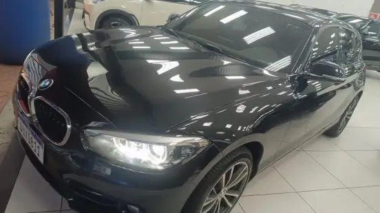 BMW-120i-2019