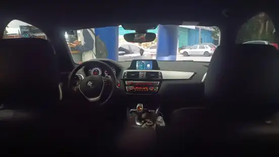 BMW-120i-2019