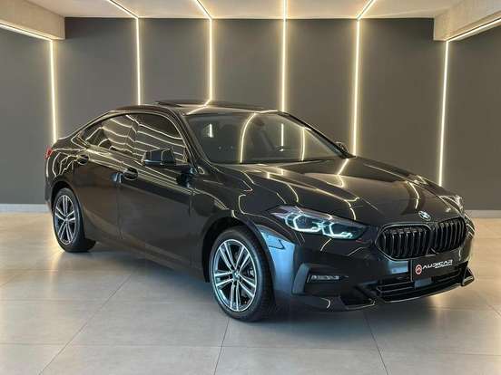 BMW-218i-2021