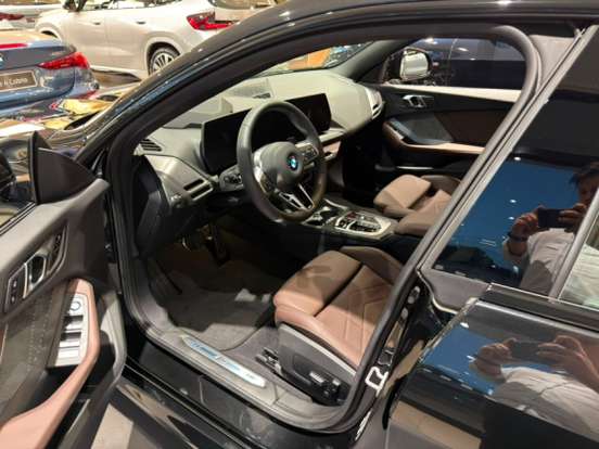 BMW-220i-2025