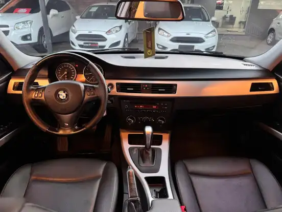 BMW-318i-2.0 SEDAN 16V GASOLINA 4P AUTOMÁTICO BMW-318i-2012