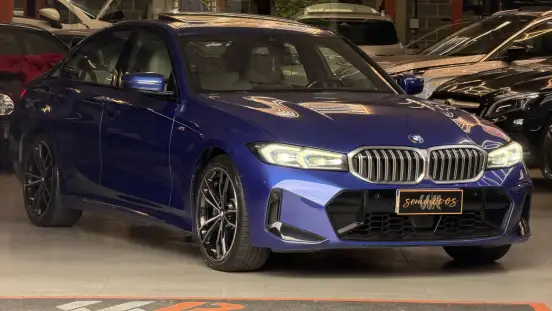 BMW-320i-2022
