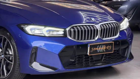 BMW-320i-2022