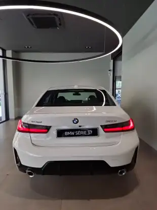 BMW-320i-2026