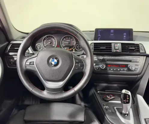 BMW-320i-2.0 GP 16V TURBO GASOLINA 4P AUTOMÁTICO BMW-320i-2013