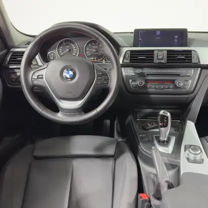 BMW-320i-2.0 GP 16V TURBO GASOLINA 4P AUTOMÁTICO BMW-320i-2013