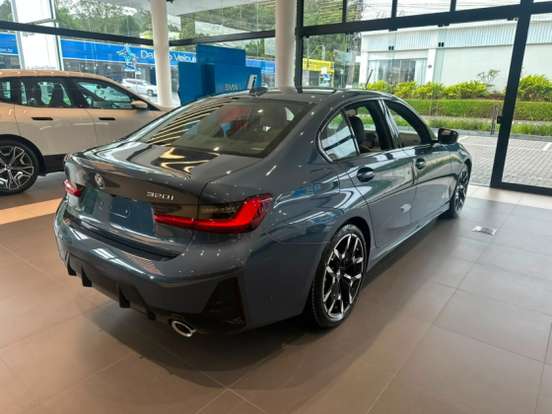 BMW-320i-2026