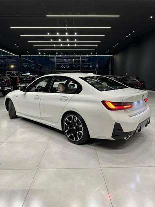 BMW-320i-2025
