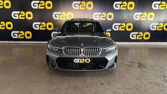 BMW-320i-2022