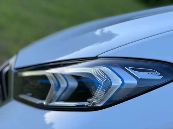 BMW-320i-2026