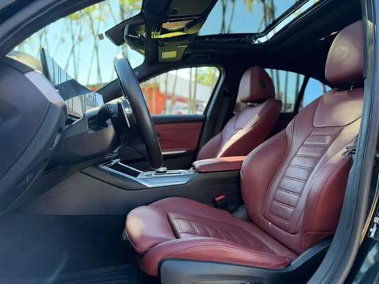 BMW-320i-2024
