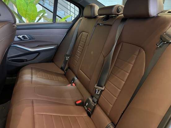 BMW-320i-2026