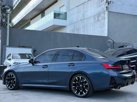 BMW-320i-2025