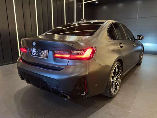 BMW-320i-2024