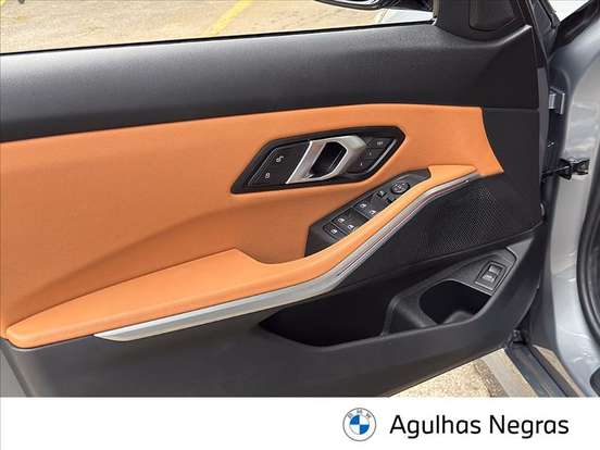BMW-320i-2025