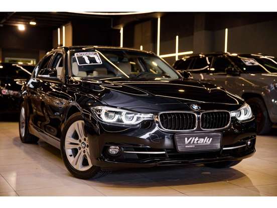 BMW-320i-2017