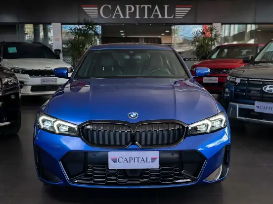 BMW-330e-2023