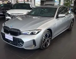 BMW 330e 2.0 16V TURBO HÍBRIDO M SPORT AUTOMÁTICO BMW 330e 2.0 16V TURBO HÍBRIDO M SPORT AUTOMÁTICO