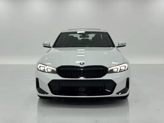 BMW-330e-2.0 16V TURBO HÍBRIDO M SPORT AUTOMÁTICO BMW-330e-2025