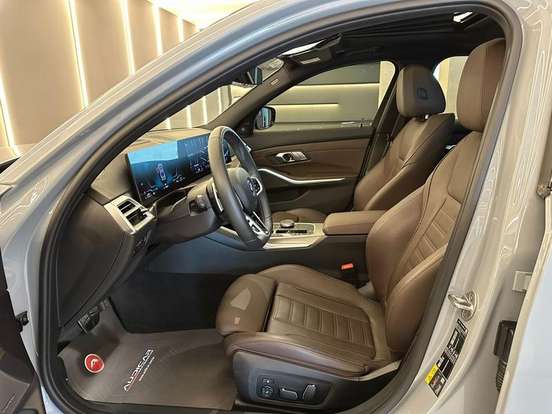 BMW-330e-2025