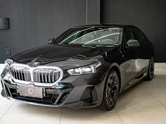 BMW-530e-2.0 TWINPOWER PHEV M SPORT AUTOMÁTICO BMW-530e-2025