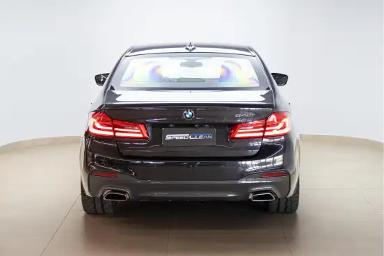 BMW-540i-2018