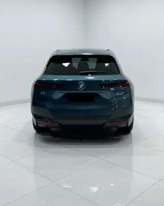 BMW-iX-2022
