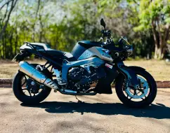 BMW K 1300 R BMW K 1300 R