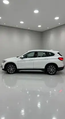BMW-X1-2021