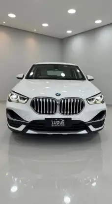 BMW-X1-2021