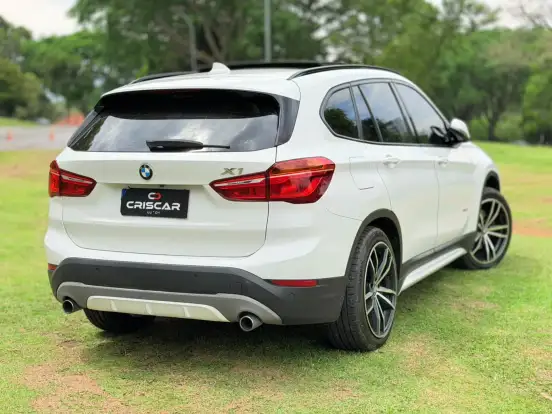 BMW-X1-2016