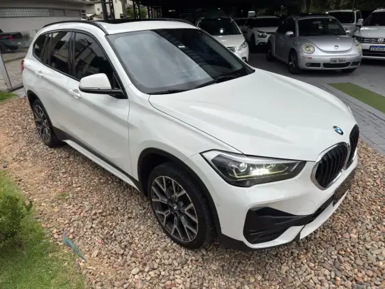 BMW-X1-2.0 16V TURBO ACTIVEFLEX XDRIVE25I SPORT 4P AUTOMÁTICO BMW-X1-2020