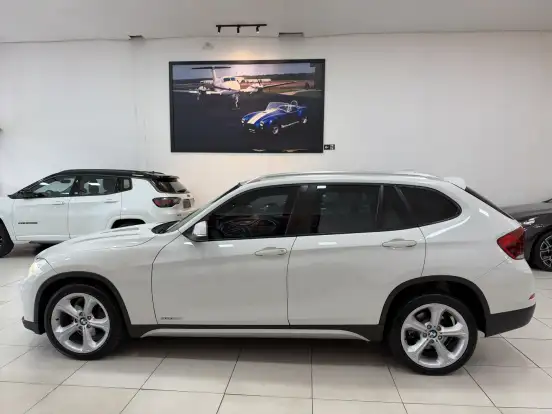 BMW-X1-2.0 16V TURBO GASOLINA SDRIVE20I 4P AUTOMÁTICO BMW-X1-2012