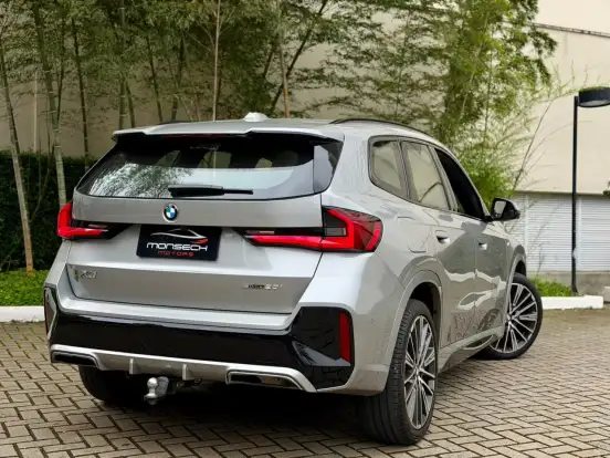BMW-X1-2023