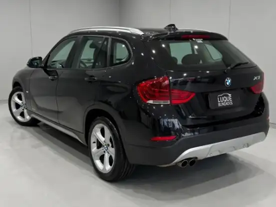 BMW-X1-2.0 18I S-DRIVE 4X2 16V GASOLINA 4P AUTOMÁTICO BMW-X1-2013