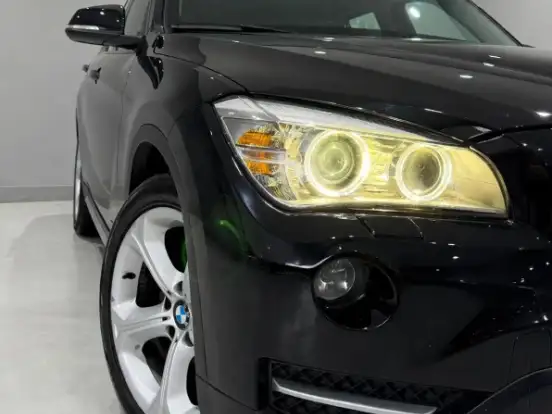 BMW-X1-2.0 18I S-DRIVE 4X2 16V GASOLINA 4P AUTOMÁTICO BMW-X1-2013