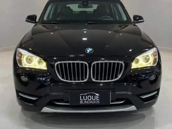 BMW-X1-2.0 18I S-DRIVE 4X2 16V GASOLINA 4P AUTOMÁTICO BMW-X1-2013
