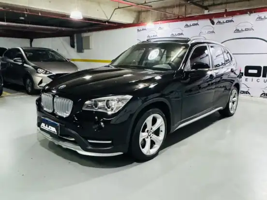 BMW-X1-2.0 20I 4X2 16V FLEX 4P AUTOMÁTICO BMW-X1-2013