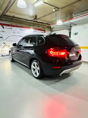 BMW-X1-2013