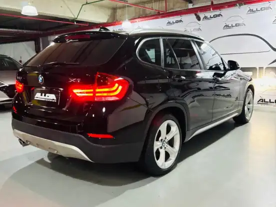 BMW-X1-2.0 20I 4X2 16V FLEX 4P AUTOMÁTICO BMW-X1-2013