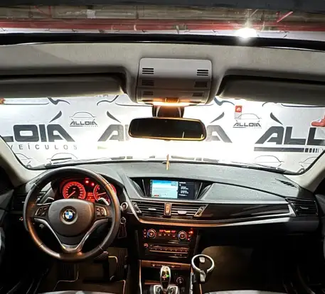 BMW-X1-2013