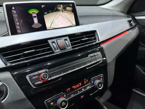 BMW-X1-2021