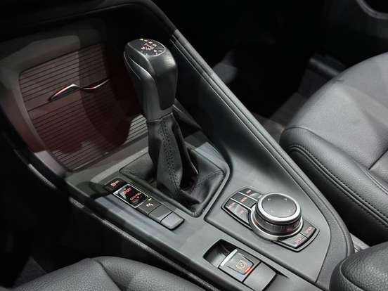 BMW-X1-2021