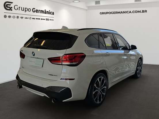 BMW-X1-2.0 16V TURBO ACTIVEFLEX SDRIVE20I M SPORT 4P AUTOMÁTICO BMW-X1-2022