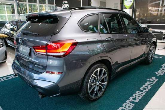BMW-X1-2022