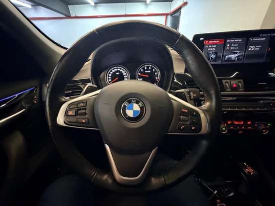 BMW-X1-2.0 16V TURBO ACTIVEFLEX SDRIVE20I X-LINE 4P AUTOMÁTICO BMW-X1-2020