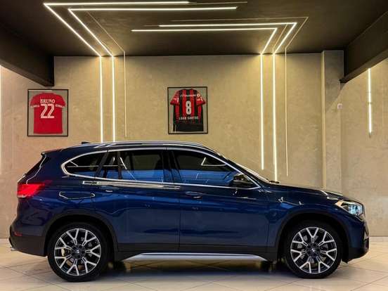 BMW-X1-2022